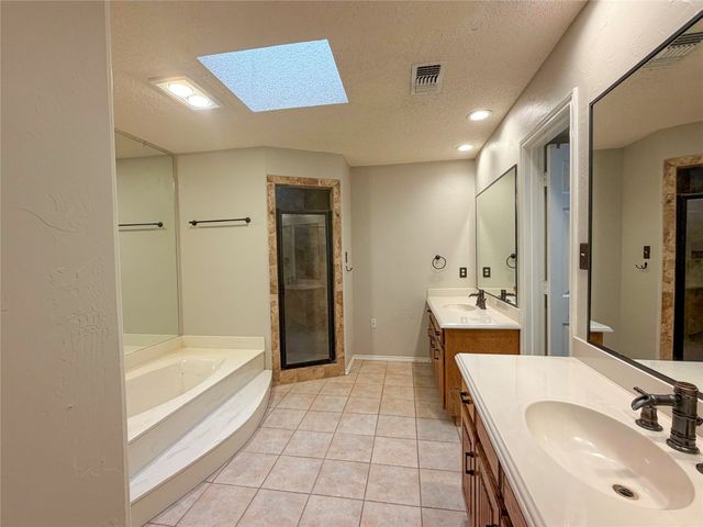 3706 Waycross Court, Arlington, TX 76016