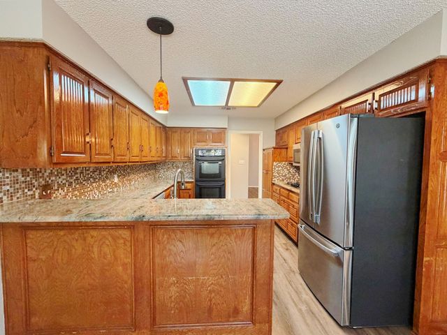 3706 Waycross Court, Arlington, TX 76016