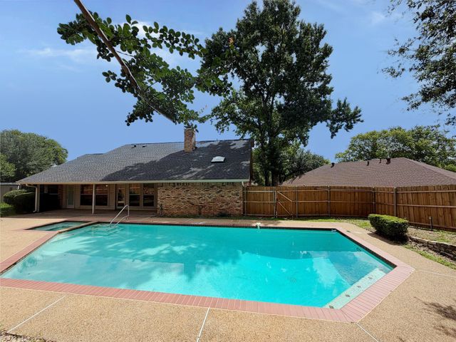 3706 Waycross Court, Arlington, TX 76016