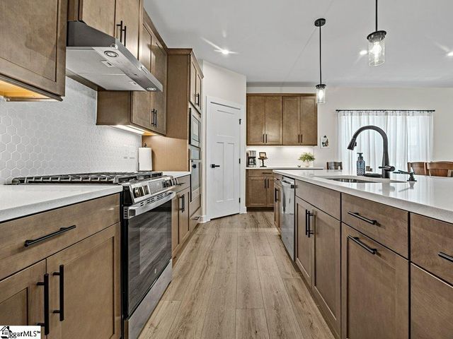 1080 Sousa Court, Spartanburg, SC 29302