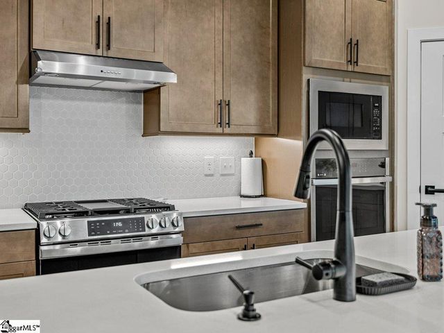 1080 Sousa Court, Spartanburg, SC 29302