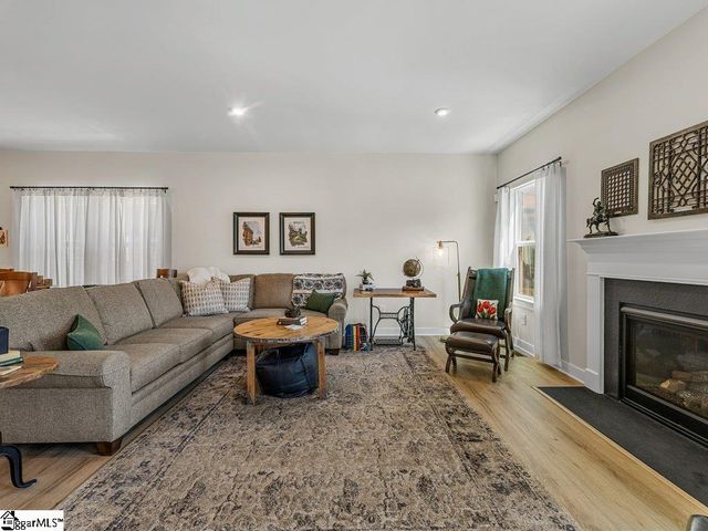 1080 Sousa Court, Spartanburg, SC 29302