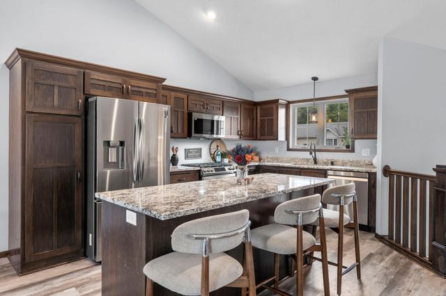1130 Pierce Path NE, East Bethel, MN 55005