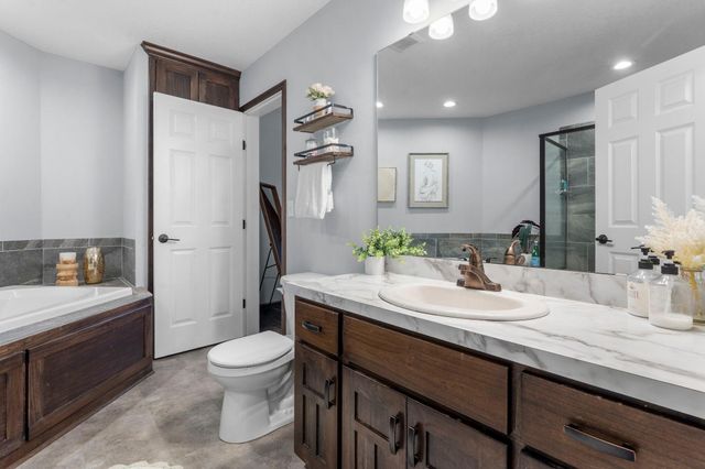 1130 Pierce Path NE, East Bethel, MN 55005