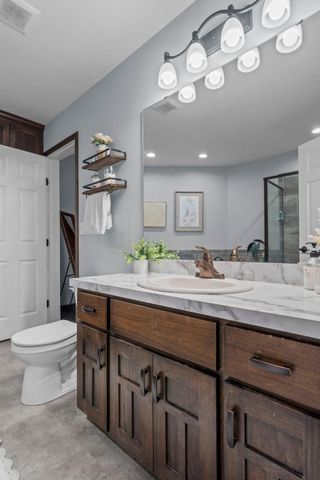 1130 Pierce Path NE, East Bethel, MN 55005
