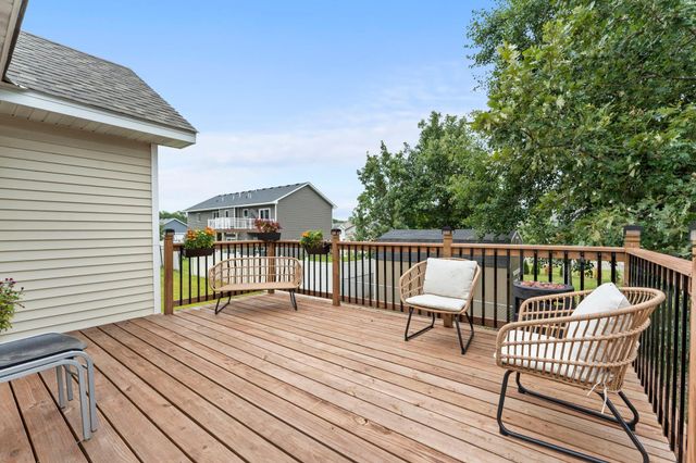 1130 Pierce Path NE, East Bethel, MN 55005