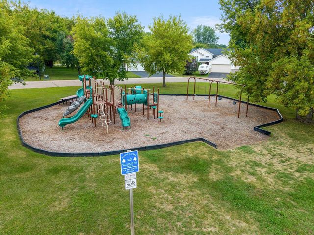 1130 Pierce Path NE, East Bethel, MN 55005