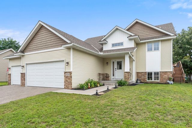 1130 Pierce Path NE, East Bethel, MN 55005