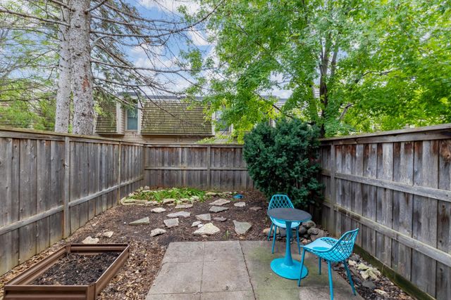 6377 Barrie Road, Edina, MN 55435
