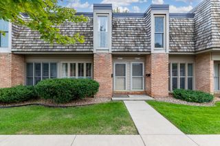6377 Barrie Road, Edina, MN 55435