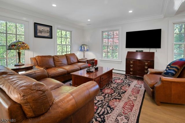 4 Farview Ave, Randolph Twp., NJ 07869