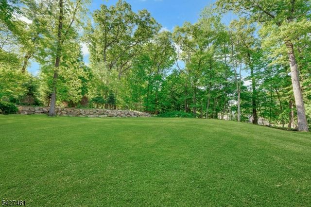 4 Farview Ave, Randolph Twp., NJ 07869