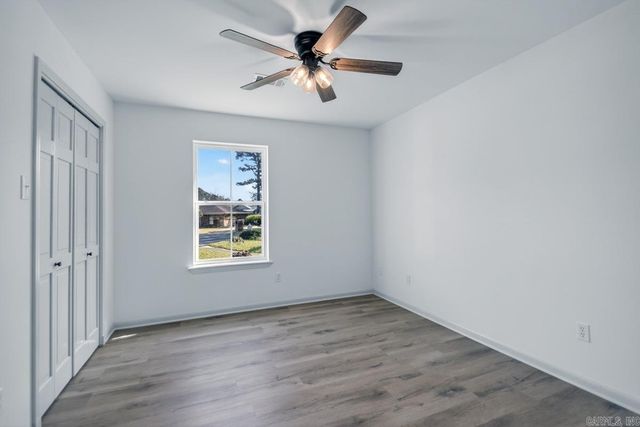 616 Edinburgh Ct, Jacksonville, AR 72076