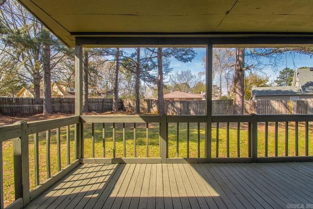 616 Edinburgh Ct, Jacksonville, AR 72076