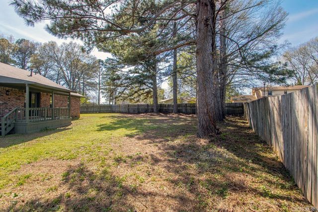 616 Edinburgh Ct, Jacksonville, AR 72076