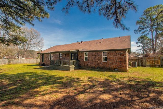 616 Edinburgh Ct, Jacksonville, AR 72076