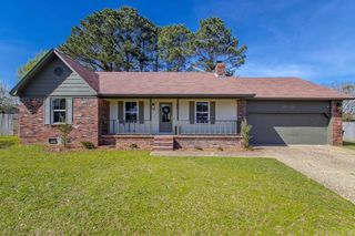616 Edinburgh Ct, Jacksonville, AR 72076