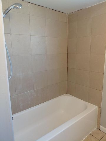 1936 Meadow Lane, Inkster, MI 48141