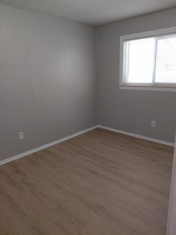 1936 Meadow Lane, Inkster, MI 48141