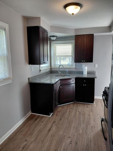 1936 Meadow Lane, Inkster, MI 48141