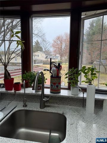 249 Madison Avenue, Cresskill, NJ 07626