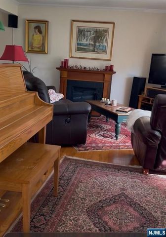 249 Madison Avenue, Cresskill, NJ 07626