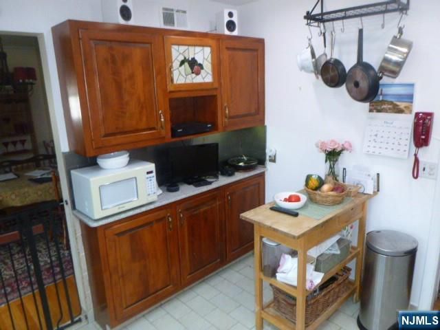 249 Madison Avenue, Cresskill, NJ 07626