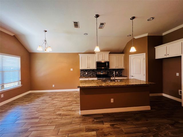 121 Frank Street, Greenville, TX 75402