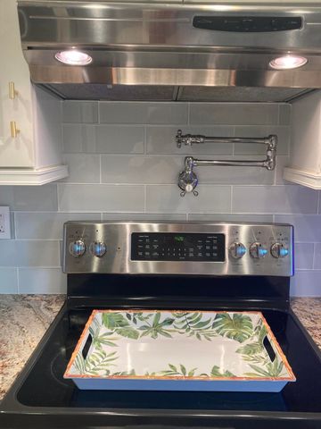 2847 Ashley Drive W G, West Palm Beach, FL 33415