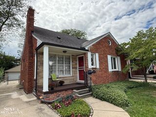 20884 Woodmont Street, Harper Woods, MI 48225
