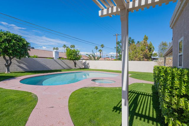 30805 Avenida Alvera, Cathedral City, CA 92234