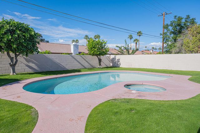 30805 Avenida Alvera, Cathedral City, CA 92234