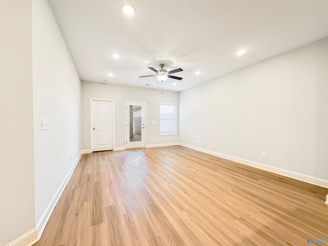 409 Ronnie Drive SE, Hartselle, AL 35640