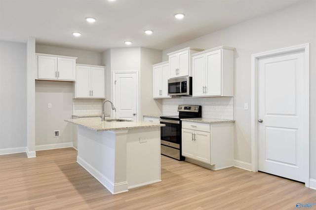 409 Ronnie Drive SE, Hartselle, AL 35640