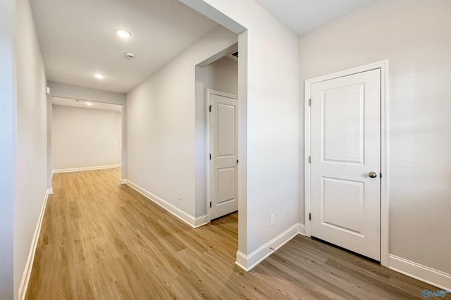 409 Ronnie Drive SE, Hartselle, AL 35640