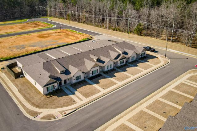 409 Ronnie Drive SE, Hartselle, AL 35640