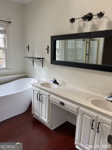 825 Connell Lane, Lawrenceville, GA 30044