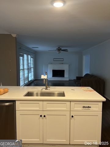 825 Connell Lane, Lawrenceville, GA 30044