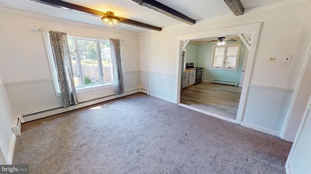 10 E BATTEN AVE, Blackwood, NJ 08012