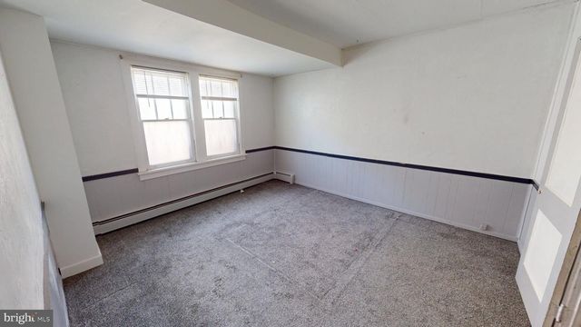 10 E BATTEN AVE, Blackwood, NJ 08012