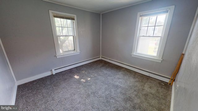 10 E BATTEN AVE, Blackwood, NJ 08012