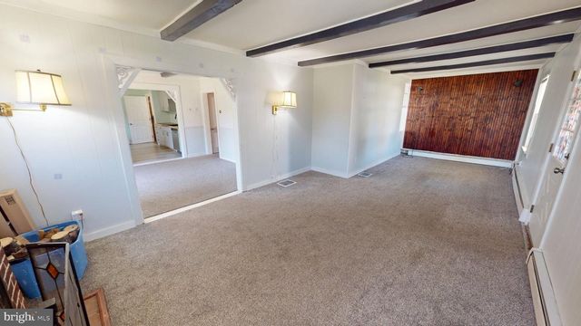 10 E BATTEN AVE, Blackwood, NJ 08012