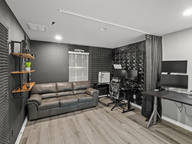 353 Capstone RD, Liberty Hill, TX 78642