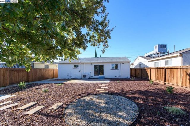 23 E Madill St, Antioch, CA 94509