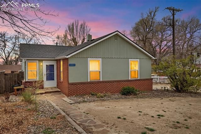 1917 E Cache La Poudre Street, Colorado Springs, CO 80909