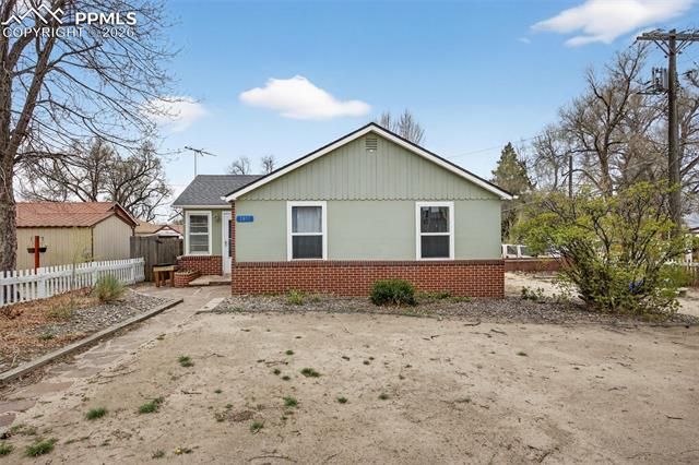 1917 E Cache La Poudre Street, Colorado Springs, CO 80909