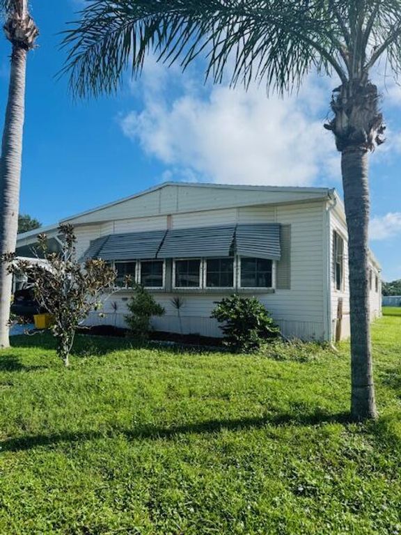19 W Caribbean, Port St. Lucie, FL 34952