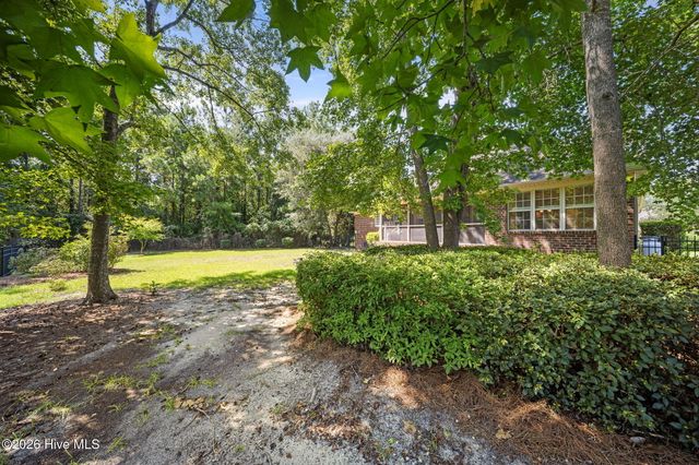 211 Estuary Court, Winnabow, NC 28479