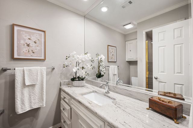 5800 Gallant Fox Lane, Plano, TX 75093