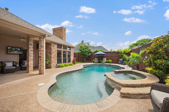 5800 Gallant Fox Lane, Plano, TX 75093